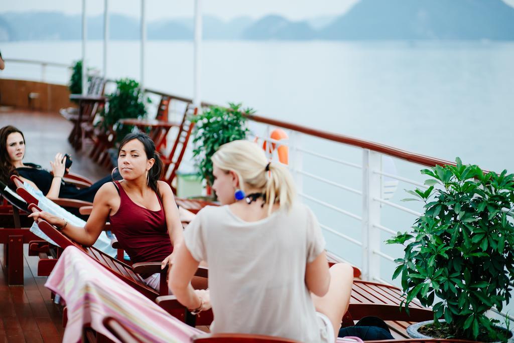 Cristina Diamond Cruise Hotel Ха Лонг Стая снимка