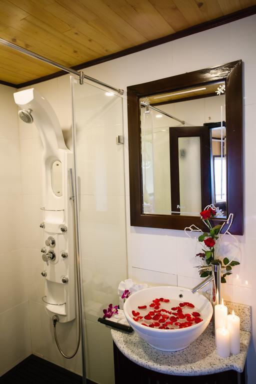 Cristina Diamond Cruise Hotel Ха Лонг Стая снимка